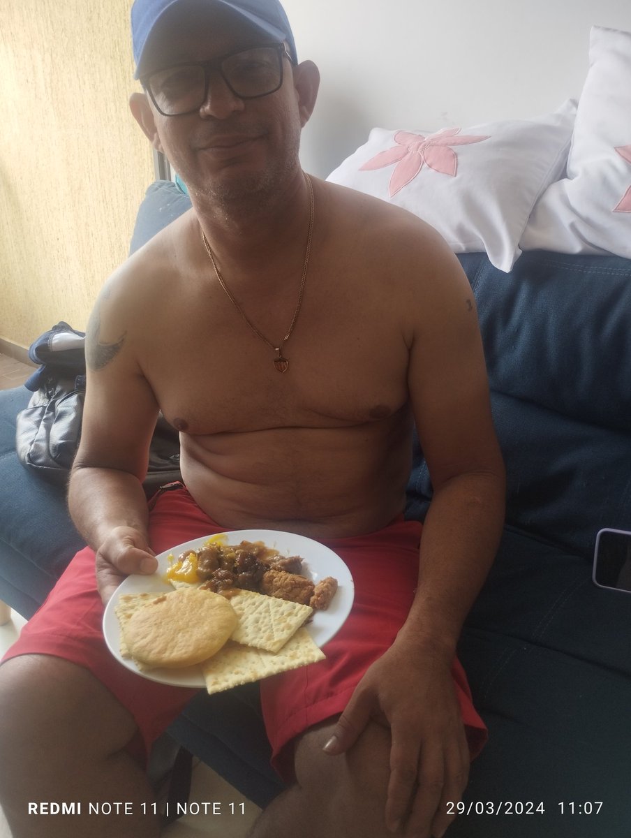 monchonacho2012's tweet photo. Viernes santo hotel mamá
Feliz viernes santo https://t.co/xjvJ6uBIOd
