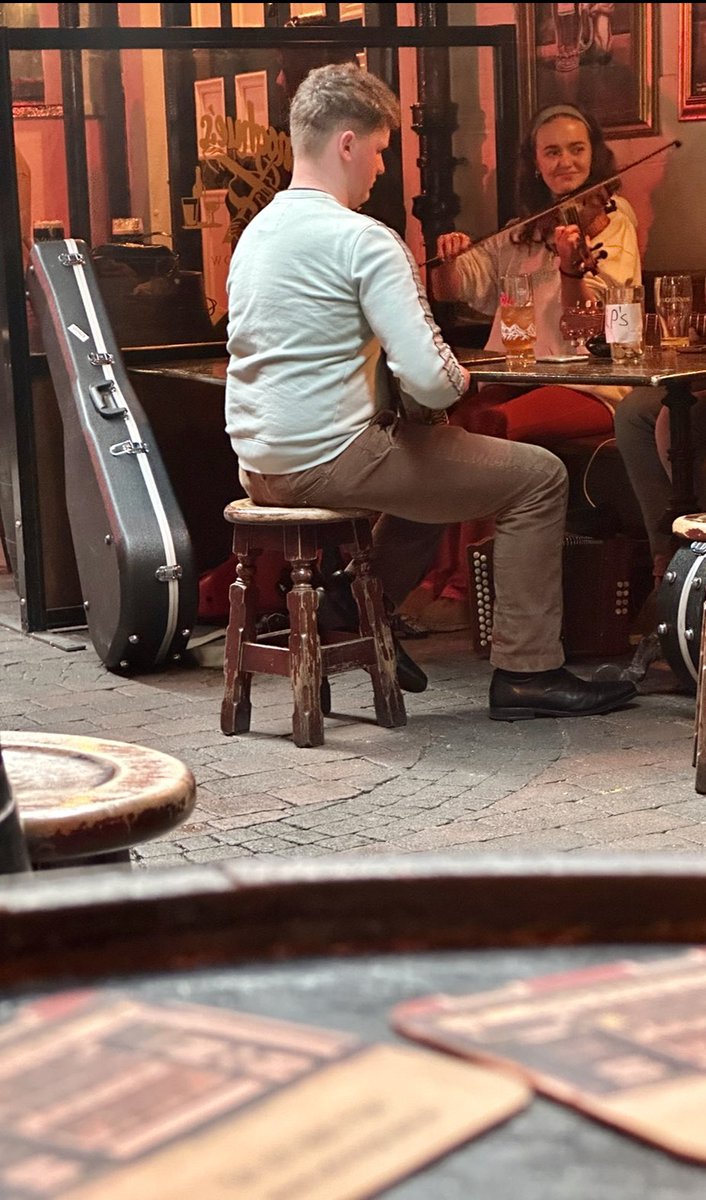 Good Friday • Good Music • Good Times

#ODonoghues #MerrionRow #Dublin #Ireland #GoodFriday #IrishMusic #LovinDublin #IrishMusic