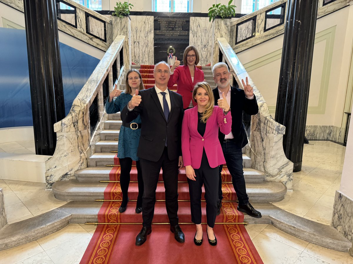 Rijeke pravde dolaze, u Hrvatsku uvode red i pravila jednaka za sve. 🇭🇷💪💗 Svi na izbore, srijeda 17. 4.
