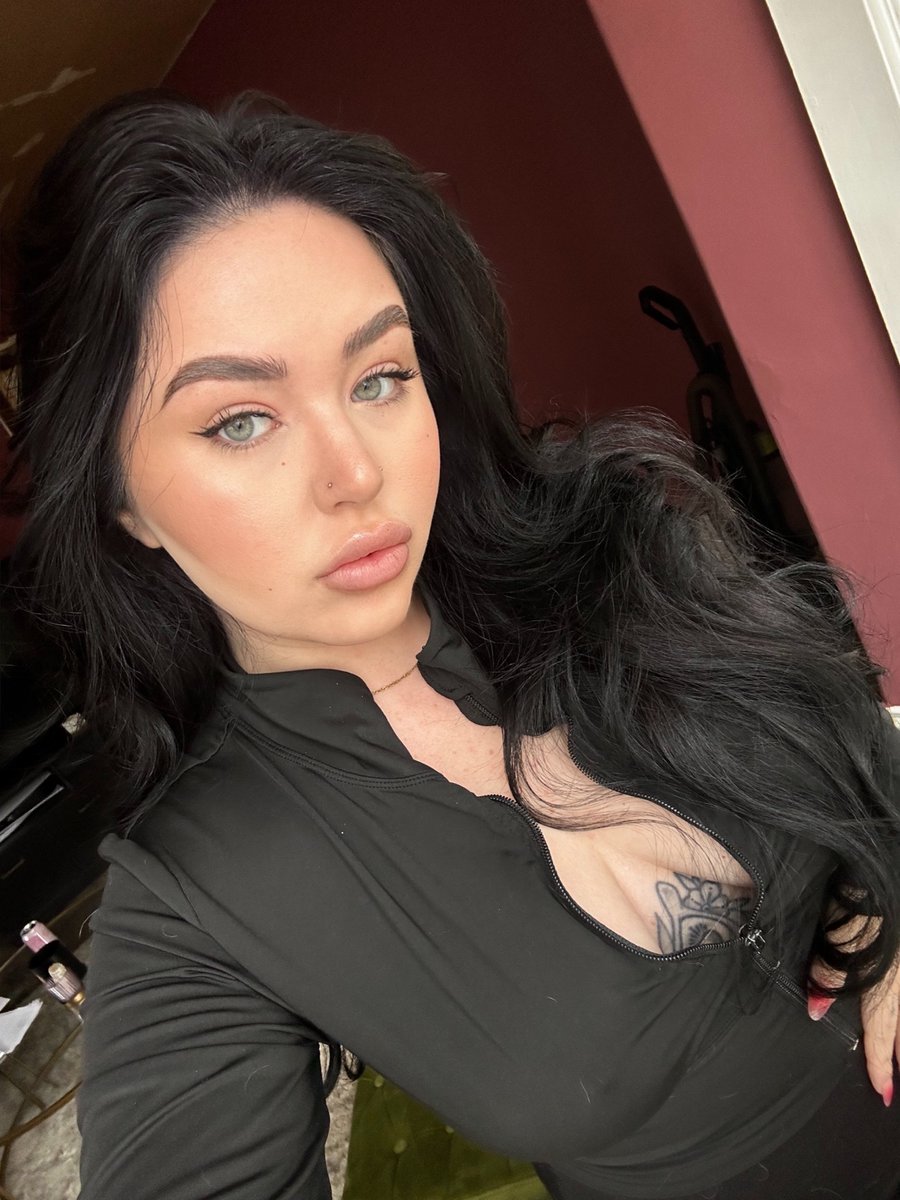 👹