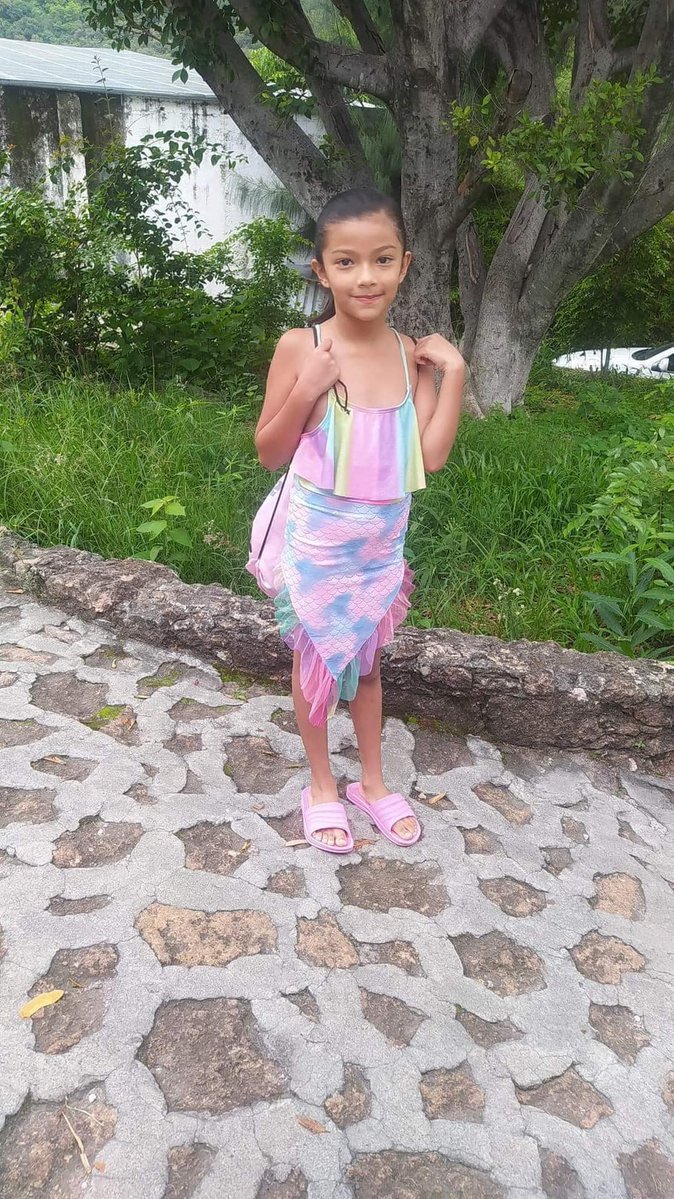 🇲🇽 FLASH - Camila, 8 ans, a été violée et tuée par la meilleure amie de sa mère et son mari à Taxco, au Mexique. Fous de rage, les habitants de la ville ont décidé de faire justice eux-mêmes en allant se déchaîner sur le couple qui a été passé à tabac. La femme est décédée des