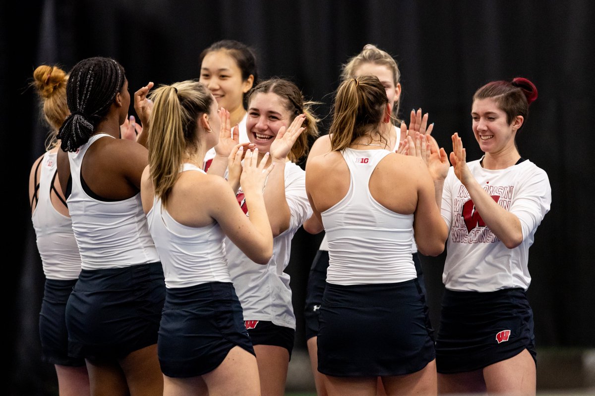 Make that 𝐧𝐢𝐧𝐞 consecutive wins for your @BadgerWTennis after sweeping Minnesota and Milwaukee last weekend. Get to Nielsen this Friday and Sunday!