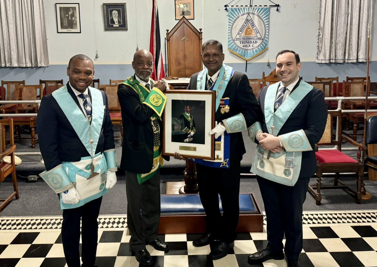 RPL405's tweet photo. Brother Louis Jean Baptiste, an honorary member of the Royal Philanthropic Lodge, and RWDGM DGLTT&amp;G, graciously presented the lodge with a gift at our last regular meeting. 

#ImAMason #Freemasons https://t.co/yJM483RNrQ