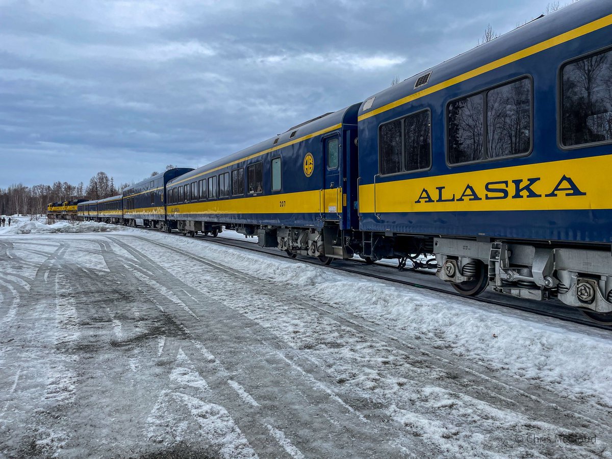 Alaska Railroad at Talkeetna station. #AdventureAwaits #adventuretime #alaska #SpringBreak #traintravel #train #travel #alaskarailroad #akrr #FridayMotivation #ParkChat #choosemountains