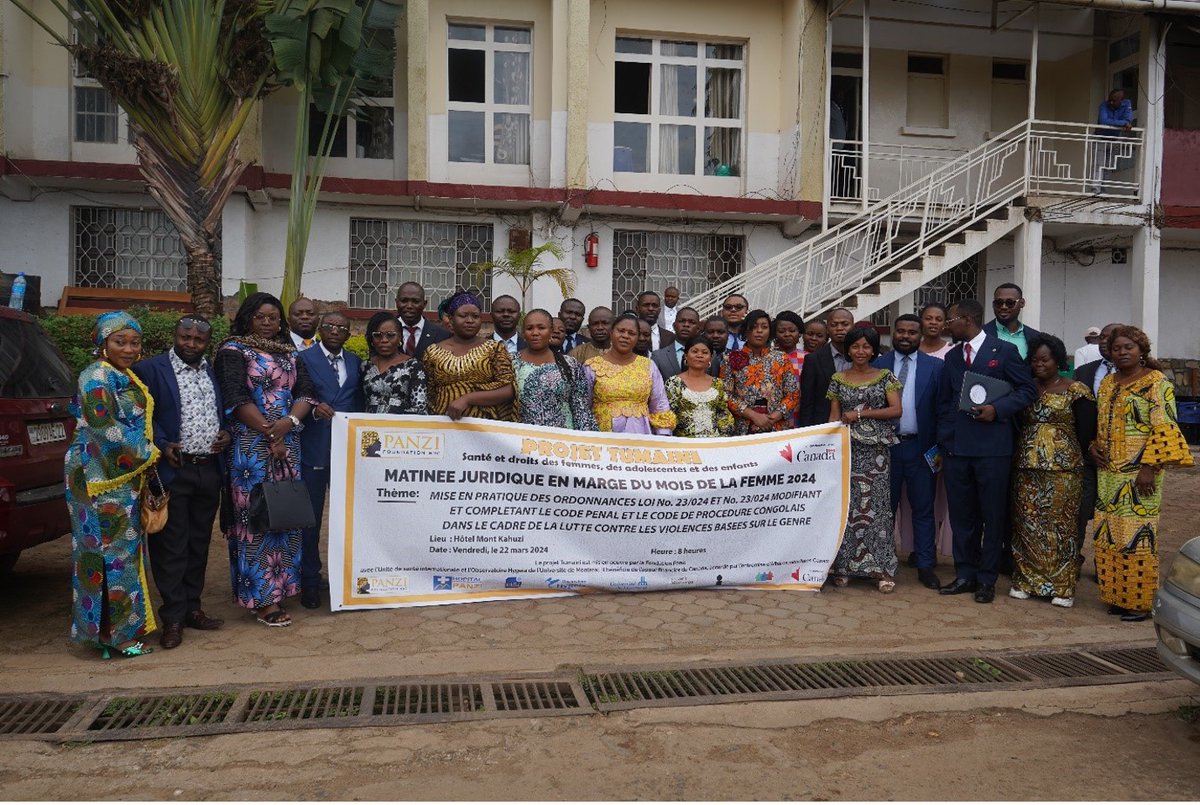 On Friday, March 22, over fifty legal professionals from South Kivu took part in a morning of training organized by our Clinique Juridique to discuss the application of innovations in Congolese laws on free legal fees for survivors of GBV.