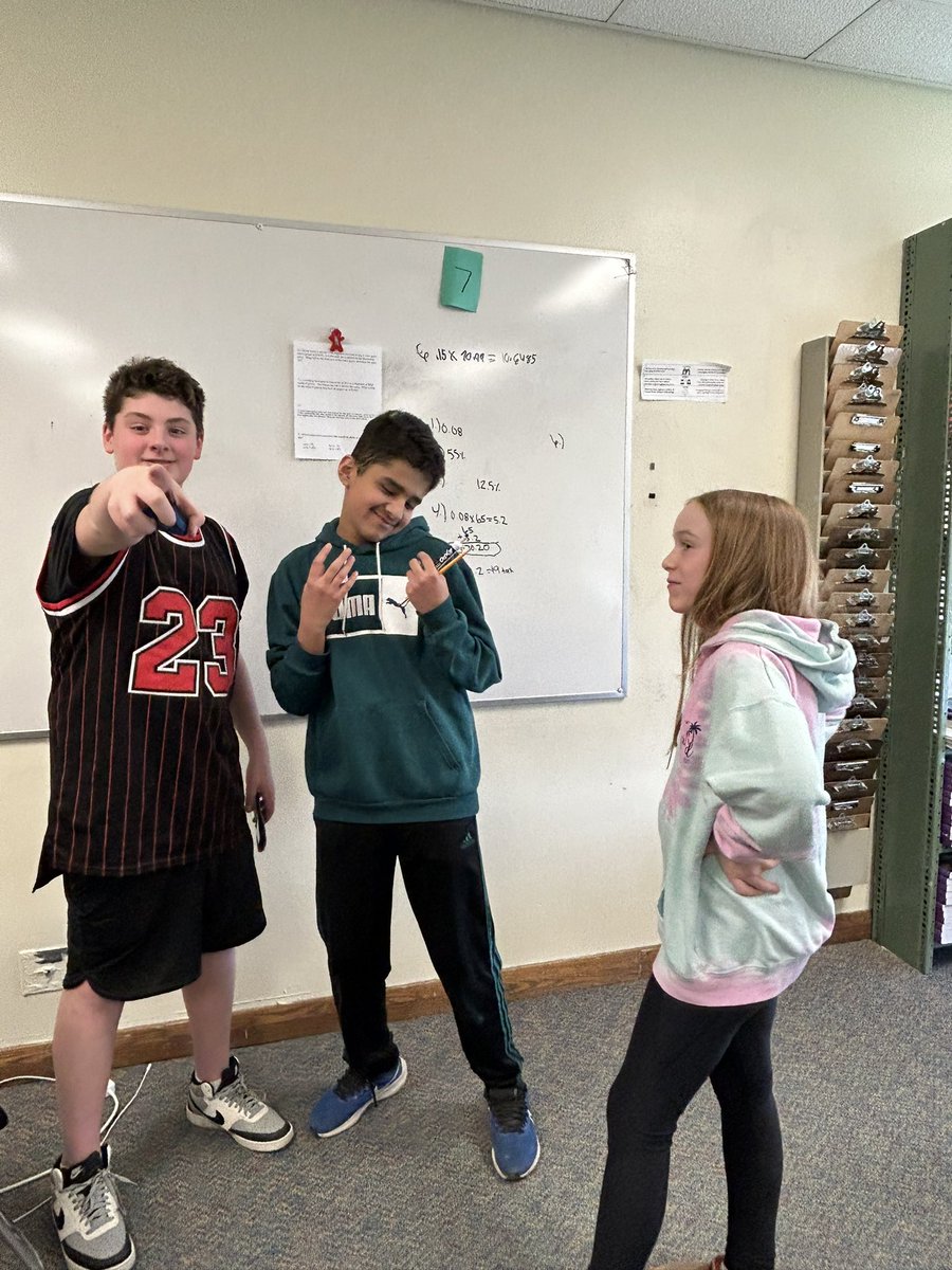 SrmMath's tweet photo. Percents percents percents! We can’t get enough! #7thgrademath #ilovemath #thinkingclassroom @pgliljedahl @SRMWarriors https://t.co/tbOteNYyYW