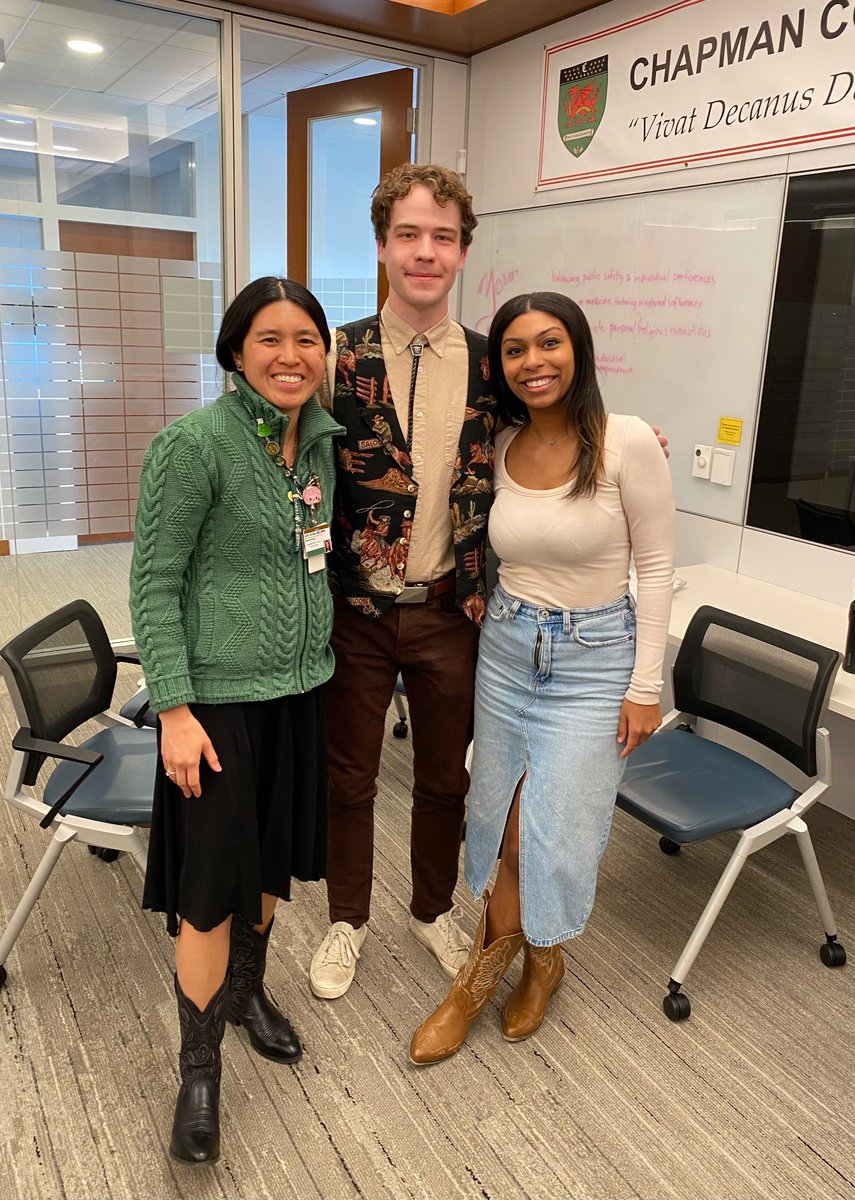 acostalmd's tweet photo. #VUChapman @VUmedicine celebrated the launch of @Beyonce #COWBOYCARTER on #cowboybootFriday . Coincidence? Methinks not. @VUMCneurology @Ariat https://t.co/6YByS6pgxP