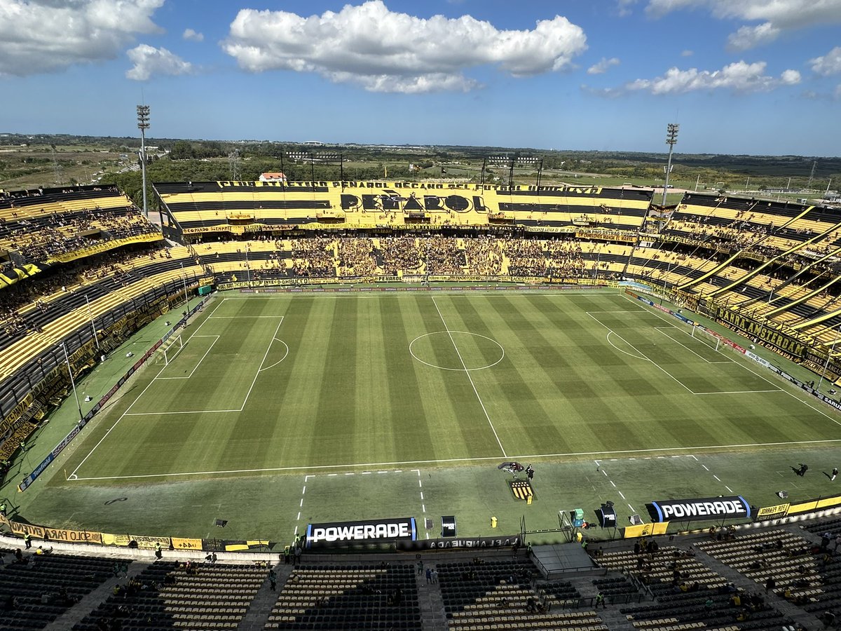 #Clásico
Ya estamos por @ElEspectador810 con la previa desde el Campeón Del Siglo.

⏰ 16:00
⚽️ <a href="/OficialCAP/">PEÑAROL</a>-<a href="/Nacional/">Nacional</a> 
🎤 <a href="/LaliSonsol/">𝗔𝗹𝗲𝗷𝗮𝗻𝗱𝗿𝗼 𝗦𝗼𝗻𝘀𝗼𝗹</a> <a href="/JorgeFSere/">Jorge Fernando Seré</a> <a href="/DiegoSonsol/">Diego Sonsol</a> <a href="/JulioMacchi88/">Julio Macchi</a> <a href="/MauriPanizza/">Mauricio Panizza</a> #Willy <a href="/yanibelacurbelo/">Yanibela 💚</a> 

🔄 Circuito CORI
🌍 Espectador.Com/envivo