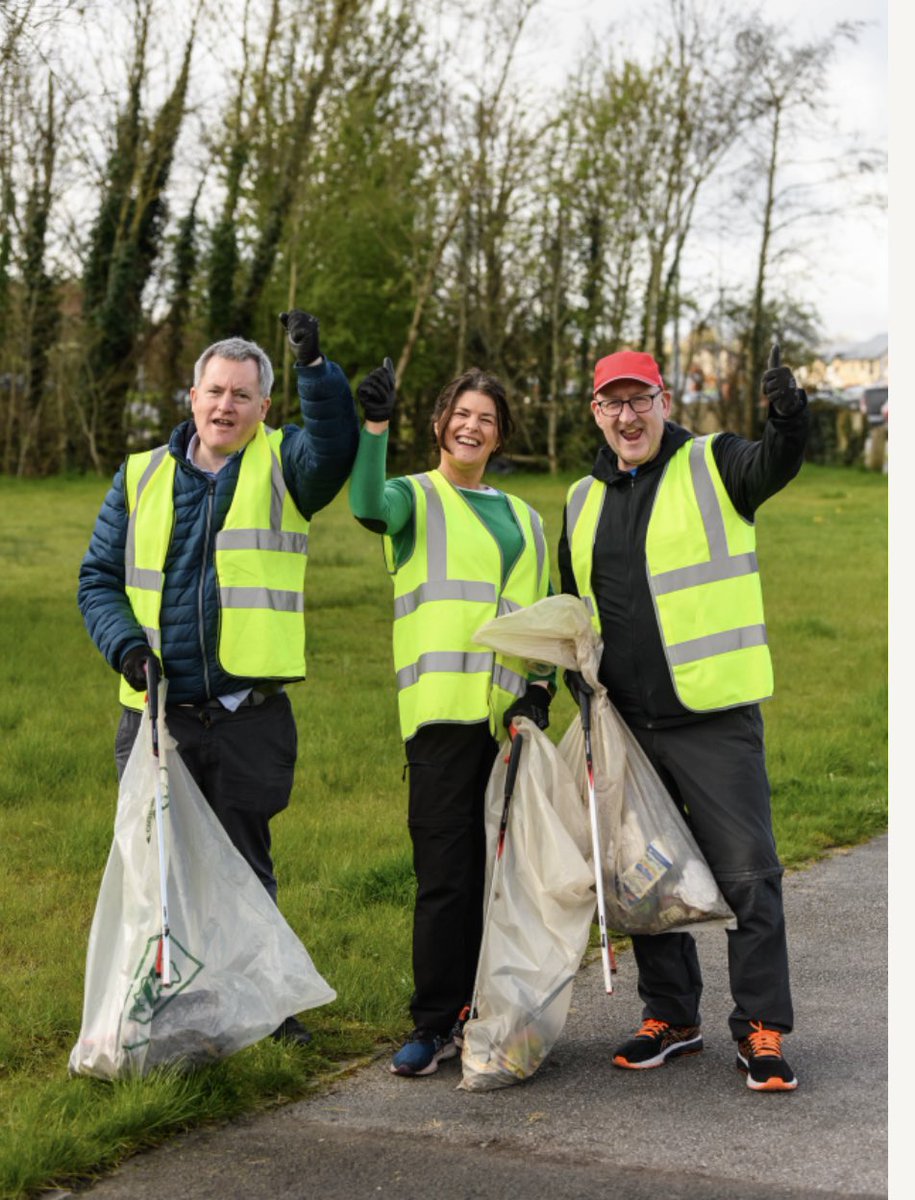 A big thank you to all the wonderful volunteers who took part in Team Limerick Clean-Up today 🙌 Make sure to tag us in your photos using #TLC9 📸