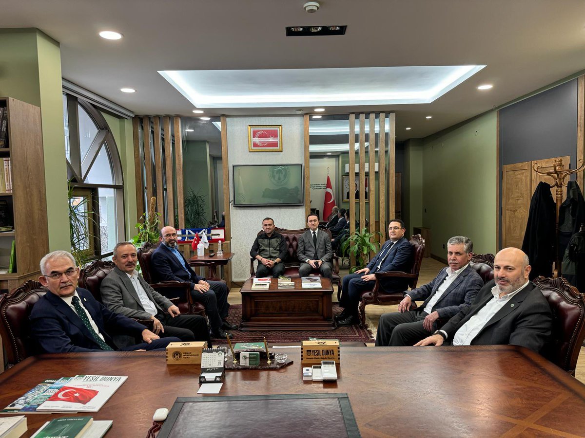 Orman Genel Müdürümüz Bekir Karacabey, Orman Mühendisleri Odası 50. Olağan Genel Kurulu sonrası Odamız Genel Merkezi’ni ziyaret ederek yeni dönemin mesleğimiz ve meslektaşlarımız için hayırlı olmasını diledi.

Sayın Genel Müdürümüze kıymetli ziyaretleri için teşekkür ediyoruz.