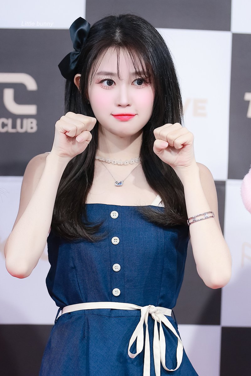 little_bunny_kr's tweet photo. 231208 TO MY ONLY1 IN TOKYO 1st HQ🐰🐰

#아일리원 #ILY1 #アイリーワン #아라 #ARA #アラ 
#ILY1_NewChapter📷#MY_COLOR #Blossom 
#TO_MY_ONLY1_IN_TOKYO https://t.co/2DZgXZBygp