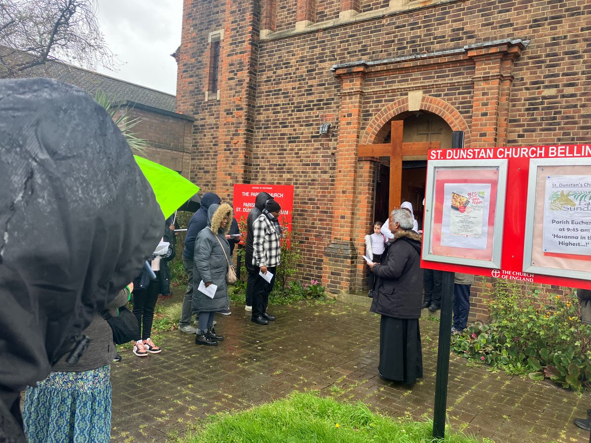 We had a slightly damp #GoodFriday2024 Churches Together in Bellingham Walk of Witness this morning, but still a wonderful way to mark the day together in the community. Thank you to our friends at Christ Church URC and Annunciation and St Augustine RC Churches! #SE6 #Church