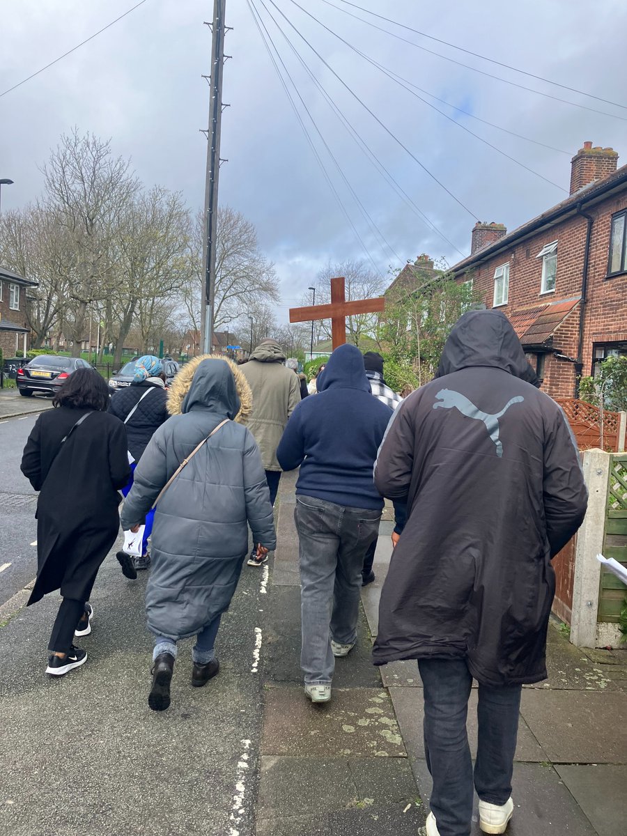 St. Dunstan's Church Bellingham tweet media