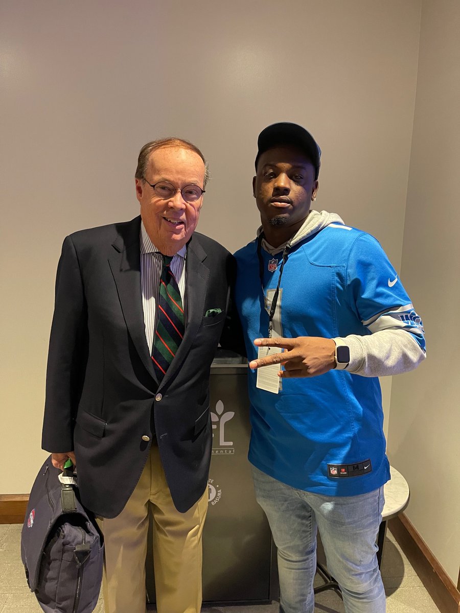 Happy Birthday to the legend George Blaha. Blessed to meet you and also having the opportunity to get a picture with you. Enjoy your day