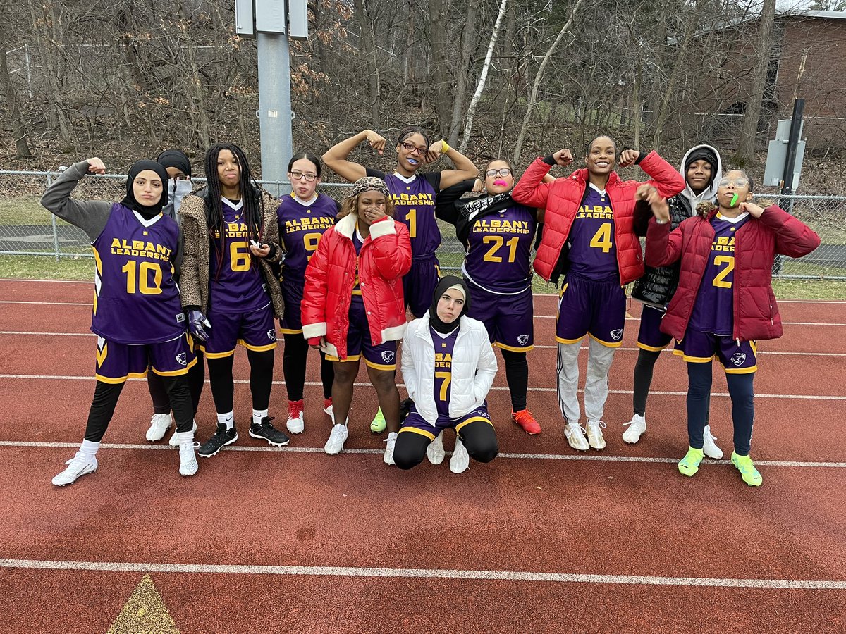 gangprevention's tweet image. Gettin’ the ladies ready for the upcoming High School Girls Flag Football season! Held a Kick-Off scrimmage with 10 teams. Great energy and vibes!!👧🏾🏈👧💯 #girlsflagfootball #section2 #e1t1 #kidzfirstyouthdevelopment