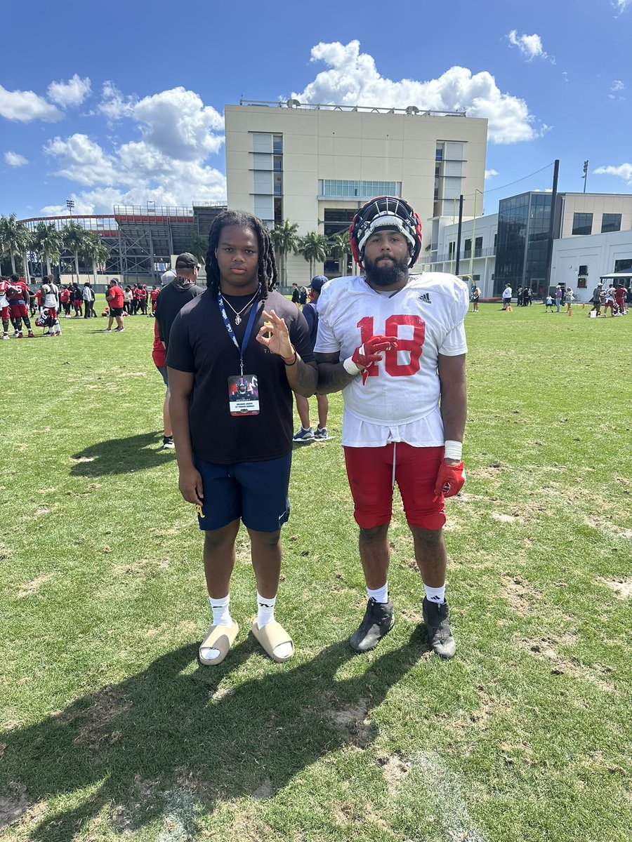JOSEPHJRBRANDON's tweet photo. #GoOwls🦉☀️ @CoachMaggitt38 @CoachHarriott @Brandon954Sr @STARSMP1 @STA_Football @FAUFootball https://t.co/hViGY4WTYX