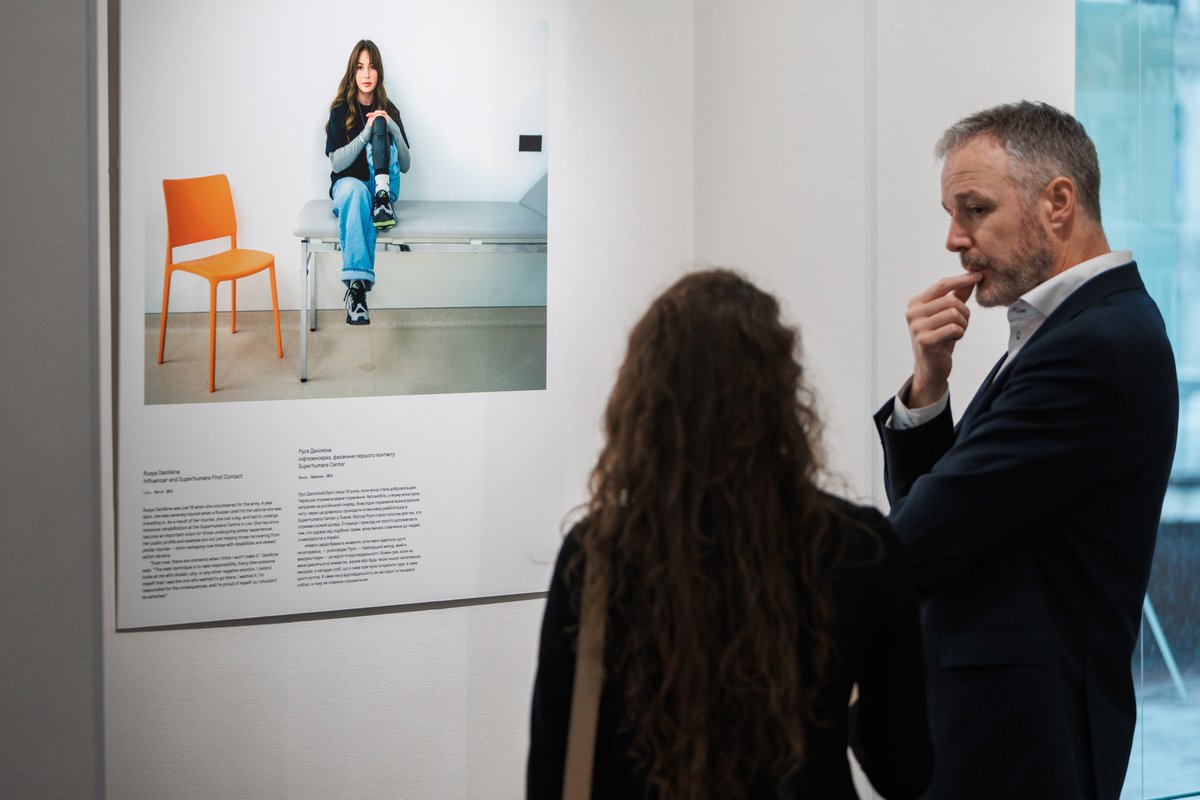 Their stories are on display 'Defining Futures: People, Teams and Technologies for Mine Safety of Ukraine' exhibit, presented by @gilesduley, organized by @Legacy_of_War & @UNDPUkraine.