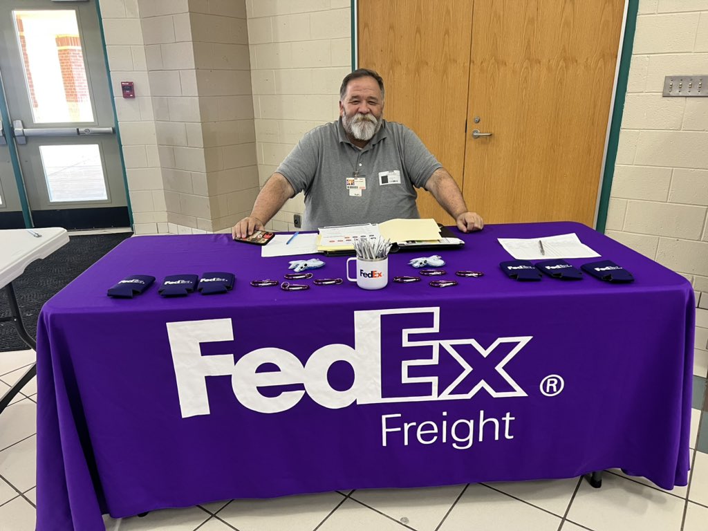 Students had a great time learning about the career opportunities in our own back yard. Our March Lunch &amp; Learn event showcased Carowinds, FedEx &amp; Landmark builders!