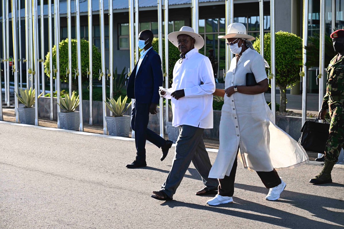 ubctvuganda's tweet photo. UPDATE- President Museveni, and the First Lady and Minister of Education and Sports, Janet Kataha Museveni, will be spending the Easter holidays at their country home in Rwakitura. #UBCNEWS https://t.co/s4RrNuGguc