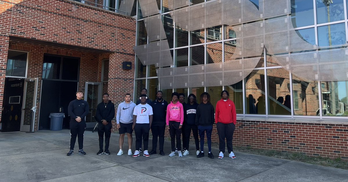 Southridge Football College Spring Break Visits Would like to Thank Alabama State University. Appreciate the Southern Hospitality and time spent with our student athletes from the entire football staff & special thanks to Head Coach Eddie Robinson @erob50 @BamaStateFTBL…