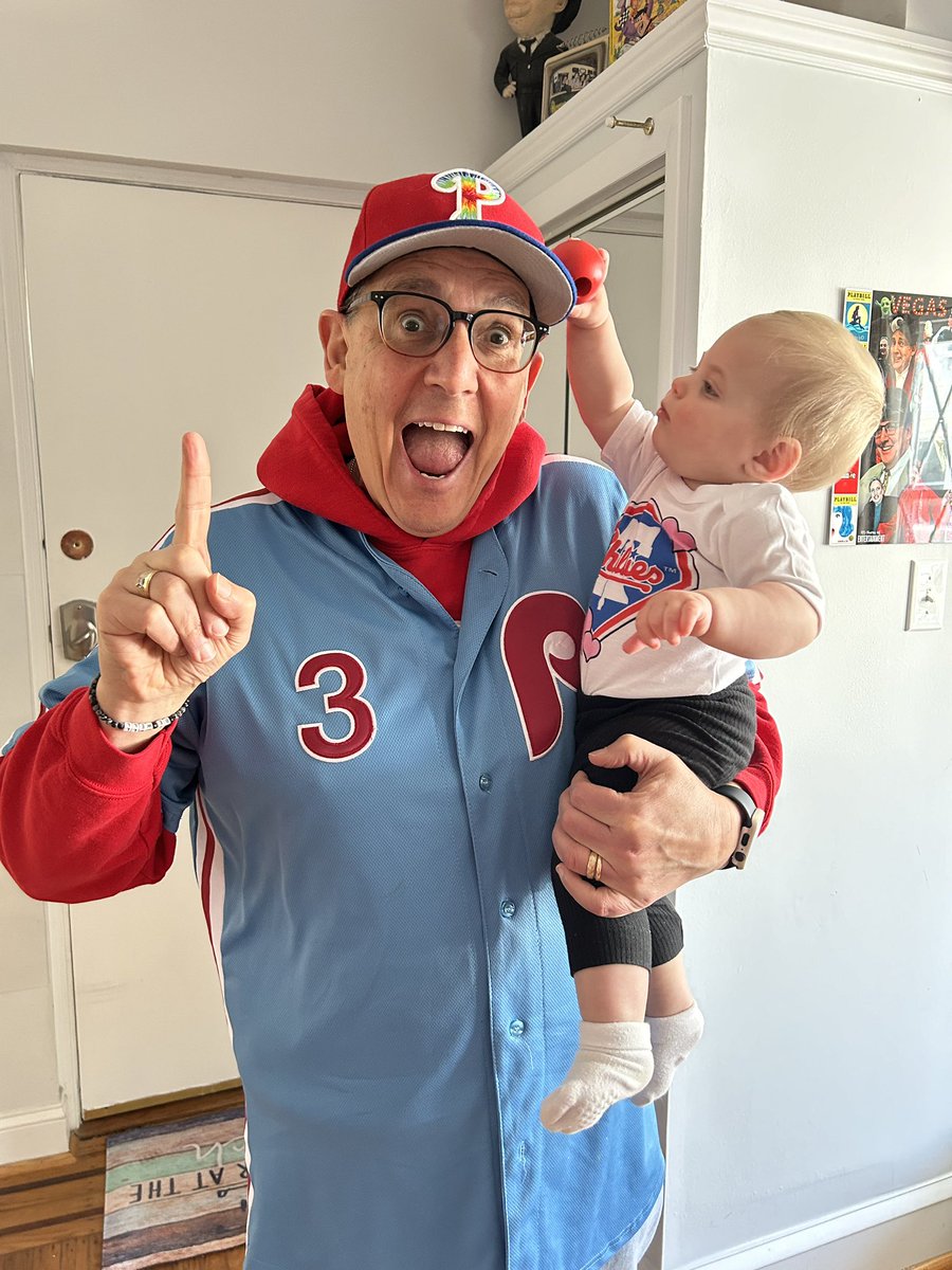 ExecFunNet's tweet image. Hey @Phillies it’s my granddaughter’s first opening day. She’s ready to go 1-0! How bout youse 😁 #gophils!!