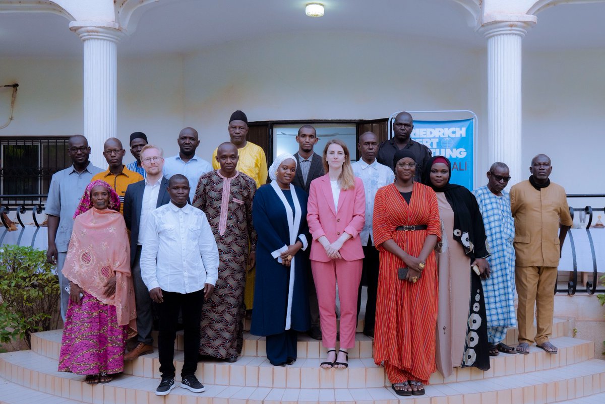 After over four years it is time to say goodbye to #Mali. I'll leave #FESmali to join our team <a href="/FESKamerun/">FES Kamerun</a>.