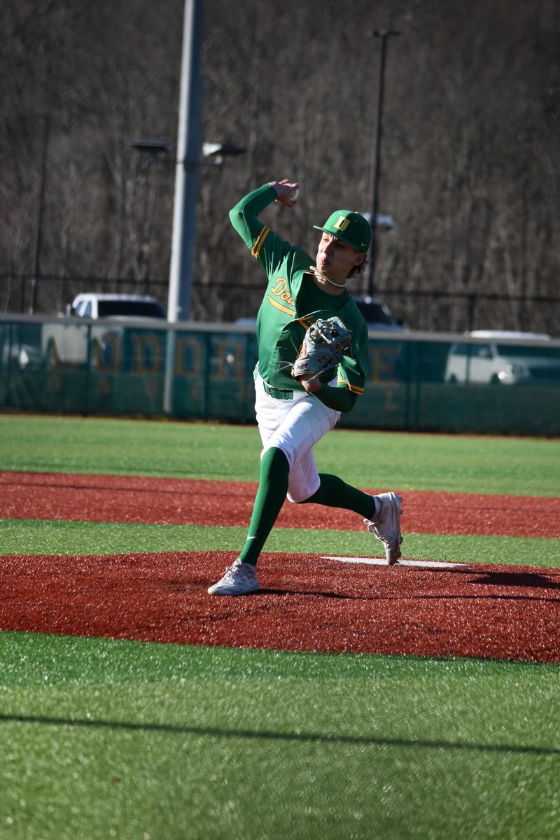 Team took a tough loss to Roane High school yesterday battled back all game and they ended up walking it off on a 2 run blast. Ending score 5-4. Overall went 1-3 with an rbi, and a couple good plays in the field. #BaseBall #NCAABaseball @VandyBoys @CoastalBaseball @WVUBaseball