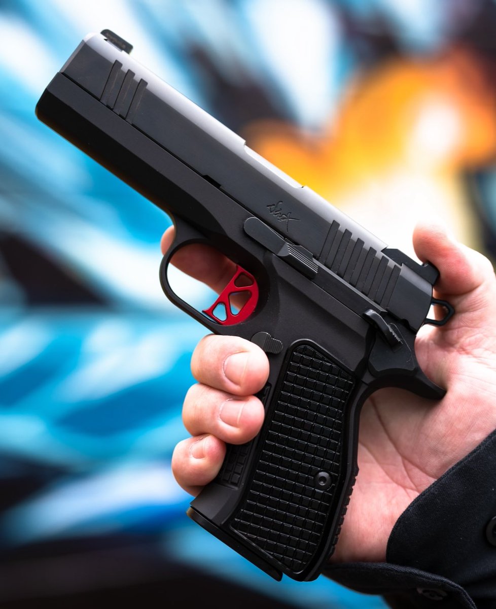 Gallensons Guns tweet media