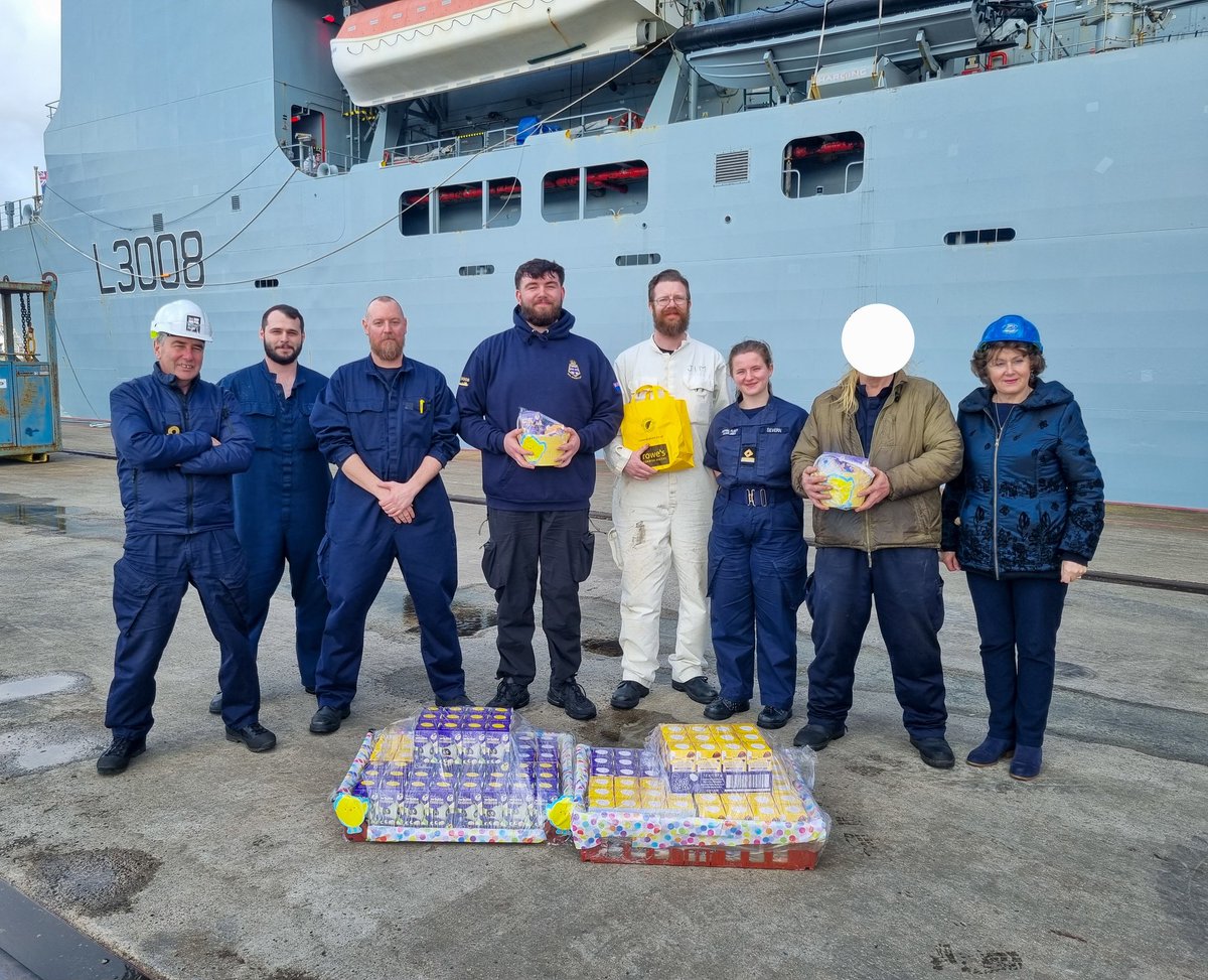 After working hard on Exercise #SteadfastDefender, the #MightyMounts had a visit from the Easter Bunny (The Mission to Seafarers). What a morale boost! @RFAHeadquarters #rfa #careersatsea