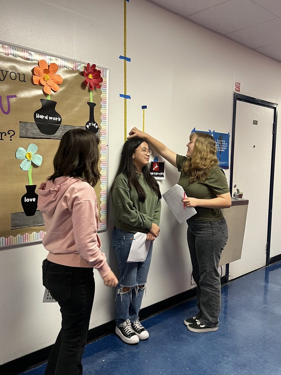 StatsBabies's tweet photo. It’s the final activity for new content for the year - Is there a linear relationship between your height and the number of marbles you can grab? #StatsBabies #APStats https://t.co/TrXsi91fMt