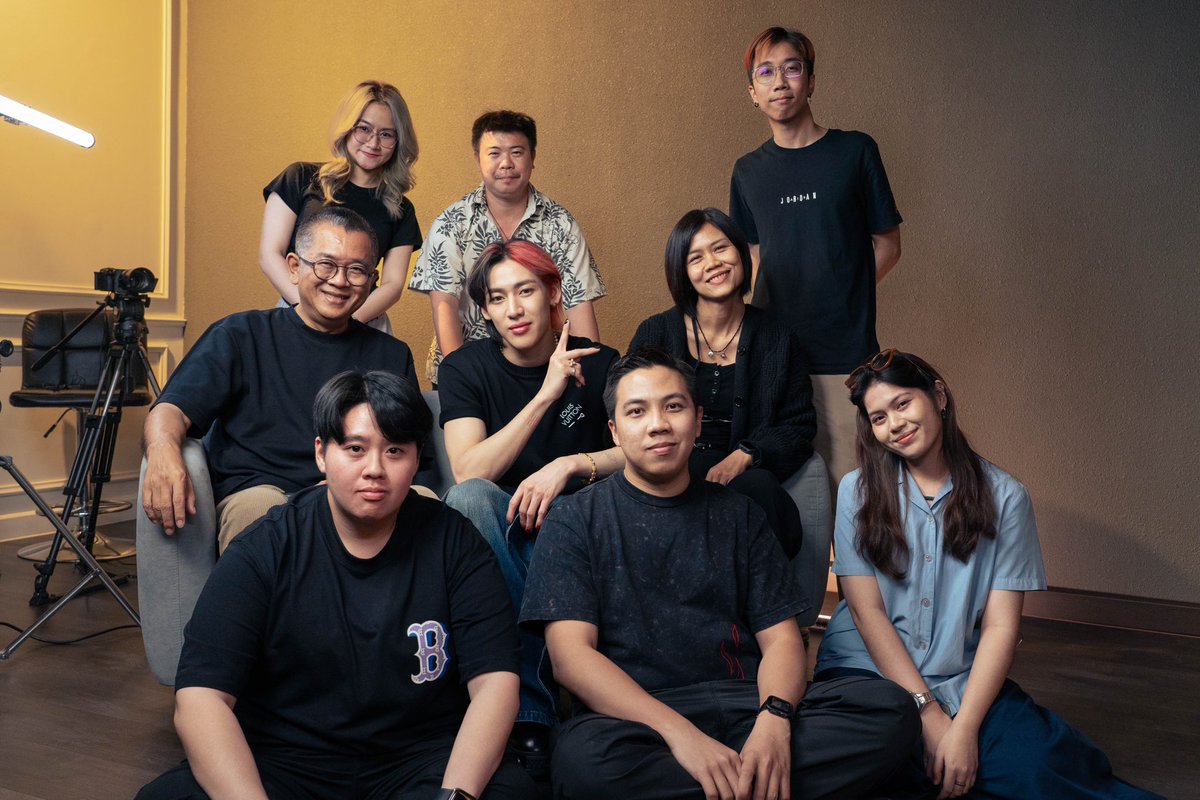 maggysopanat's tweet image. เป็นป๋าเต็ดทอล์กอีกหนึ่งตอนที่ตื่นเต้นมาก เพราะแบมแบมก็อยู่ในลิสต์ที่พวกเราอยากสัมภาษณ์มานาน แล้วก็มาถึงช่วงเวลาที่เหมาะสมสักที ซึ่งยืนยันคำเดิมอีกทีว่า รู้สึกชอบแบมแบมมากขึ้นทุกครั้งที่เจอน้อง เลยจะเล่าความประทับใจเล็กๆน้อยๆในวันนั้นบันทึกไว้ครับ
#PATEDTALKxBamBam 
#BAMBAM