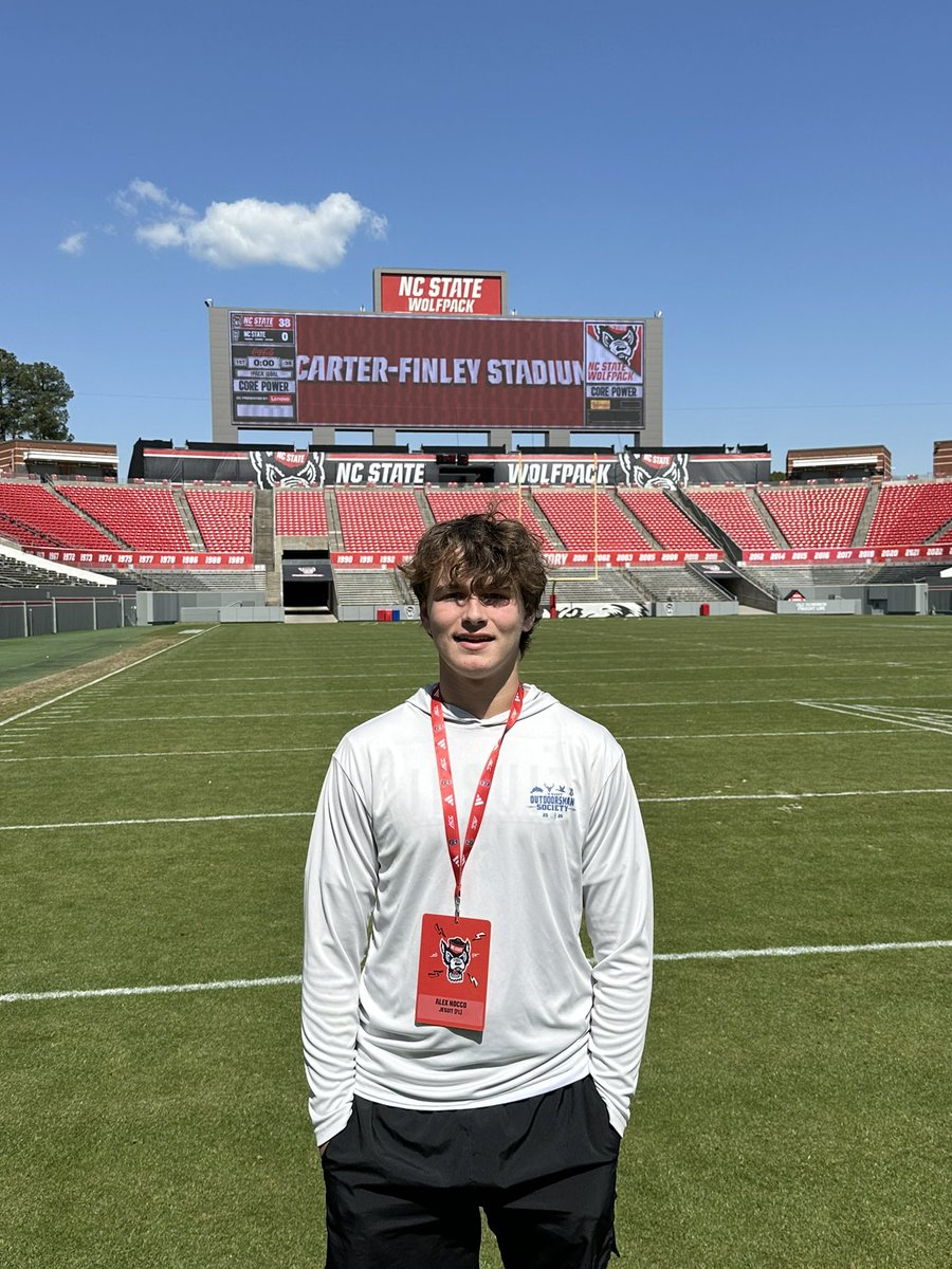 Had a great time @PackFootball spring scrimmage this morning. Thank you @CoachJDWhite for the tour of the facilities. @CoachJeffGarner @NickCoxLS @HKA_Tanalski @FentressKicking @SpecialTeamsU @shanee_mc @JesuitTigers_FB @4thDownU