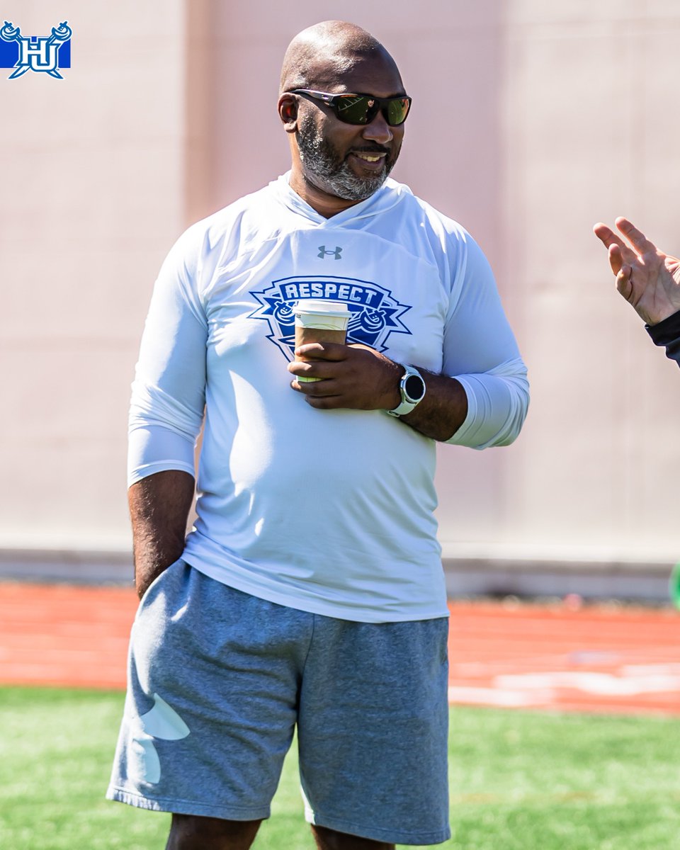 Wishing our leader, @ADHendersonSr, a Happy Birthday! #WeAreHamptonU | #GoPirates