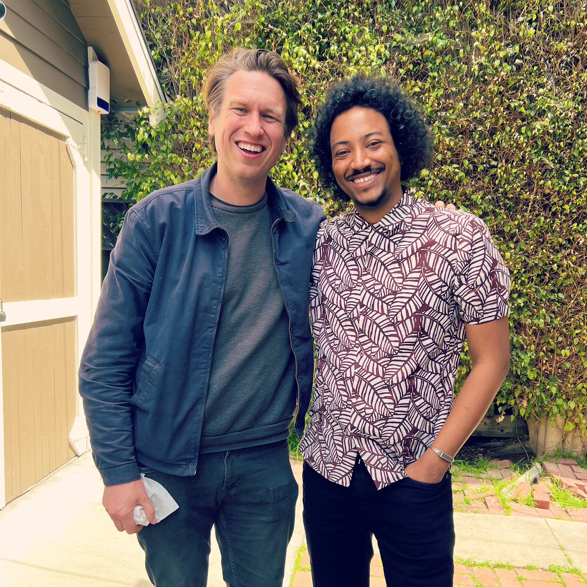 Tall✔️ Dads✔️ Positive Comedians✔️Played Steven Spielberg’s Directors Chair as a kid which motivated their move to Hollywood🤔 Loved getting weird with the lovely @peteholmes on #YMIW podcast. Coming soon. Check out past episodes for amazing conversations!👊🏾