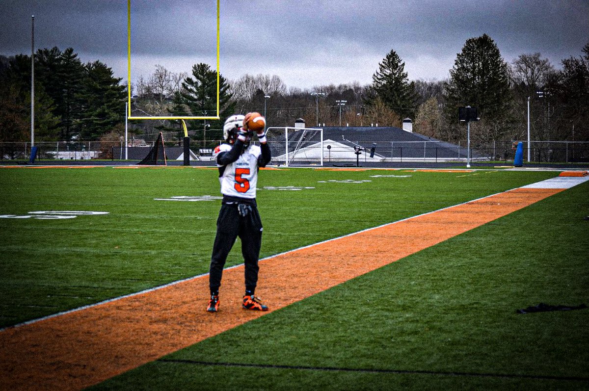 ptm_ky8's tweet photo. Spring ball #didntwriteback https://t.co/pxE8GEeLxQ