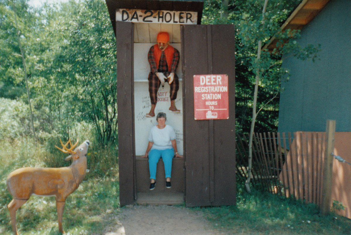 It's Flashback Friday! Here's my mom in Da-2-Holer at Da Yooper's Tourist Trap in the mid-90's, lol! Admission is free, so check it out next time you're in Ispheming in the Upper Peninsula of Michigan! 😁

#wiltonwanderlust #roadsideattractions #dayooperstouristtrap #fun