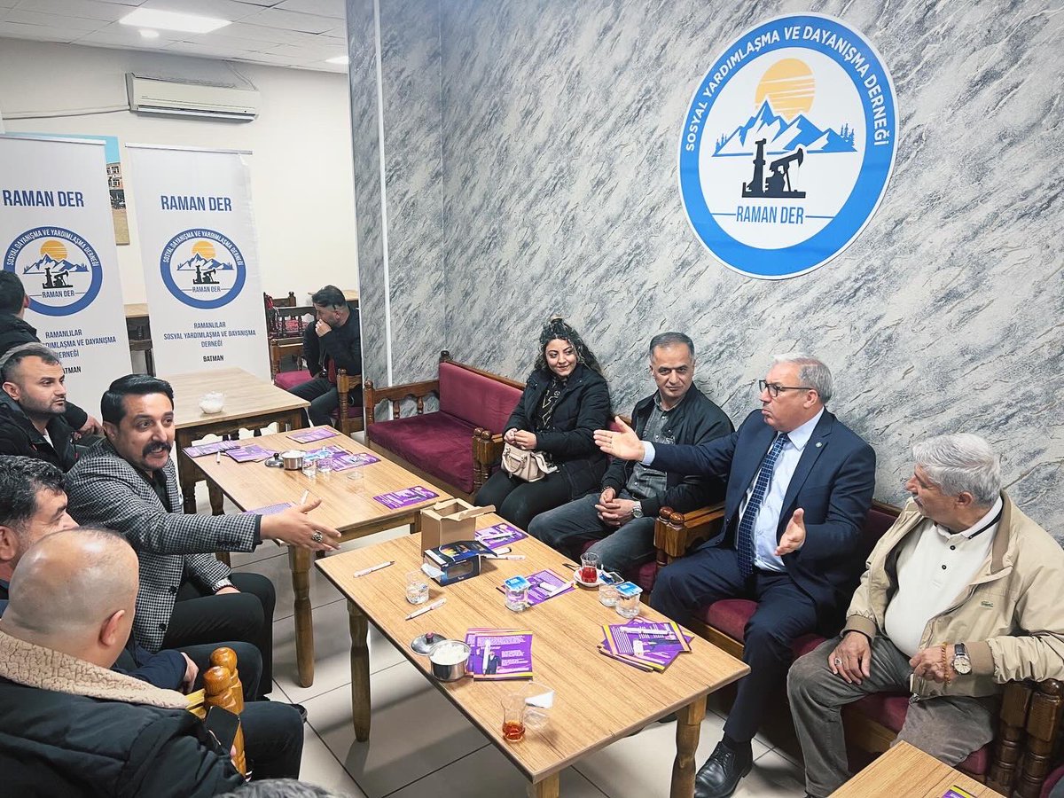 RamanAsiretim's tweet photo. Dernek olarak bu gün dernek lokalimizde ;

Batman İyi Parti İl Başkanı Şehmus Uras İyi Parti Güneydoğu sorumlusu Kısmet Çelik ,  İl Meclis Adayı Av.Dicle Arslan ve Belediye Başkan adayı  
ABDULLAH POLAT ve parti teşkilatını ağırladık https://t.co/cGOoPLAiei