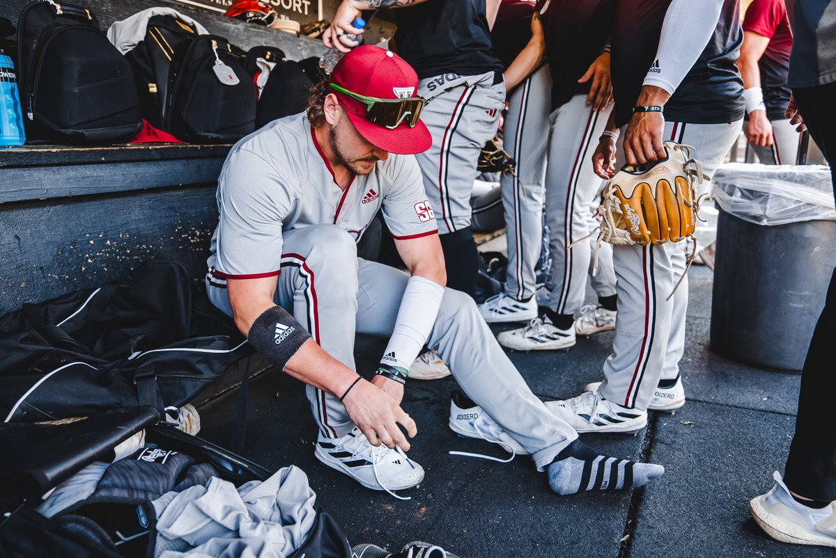 TroyTrojansBSB's tweet photo. It's a beautiful night for baseball! 

#EverythingCounts | #OneTROY⚔️⚾️ https://t.co/5u3LjPh2hj