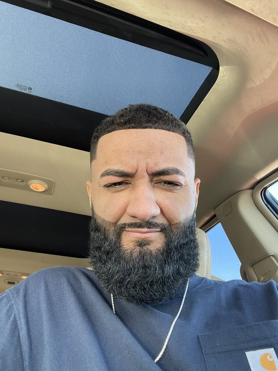 Tharts07's tweet photo. Rank my beard 1-10 
#beard #beards #facialhair #men #Mensfashion https://t.co/HaBsFll1uy