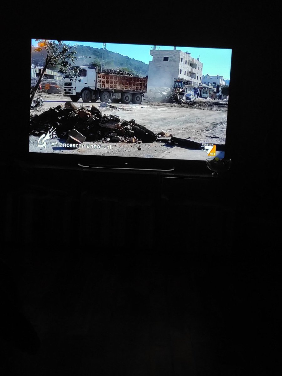 MaryFerri1's tweet photo. Grazie a @mannocchia 

#propagandalive https://t.co/5n6Z4iYhaB