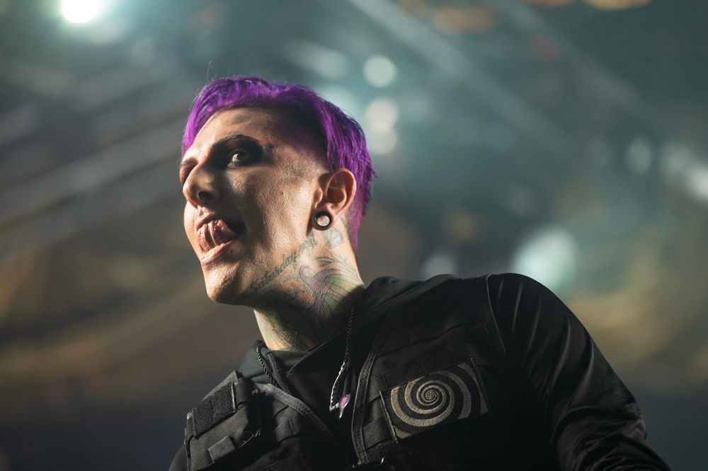 SWITCHBLADEFUCK's tweet photo. Aragon Ballroom 10/21/23
📸: Rich Funk
💄: @AngelaUndead https://t.co/0RCir1QzFZ