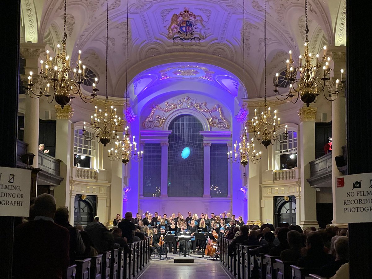 Bach’s St. John Passion was first performed 300 years ago. We heard it tonight at the beautiful St Martin un the Fields @stmartins_music.