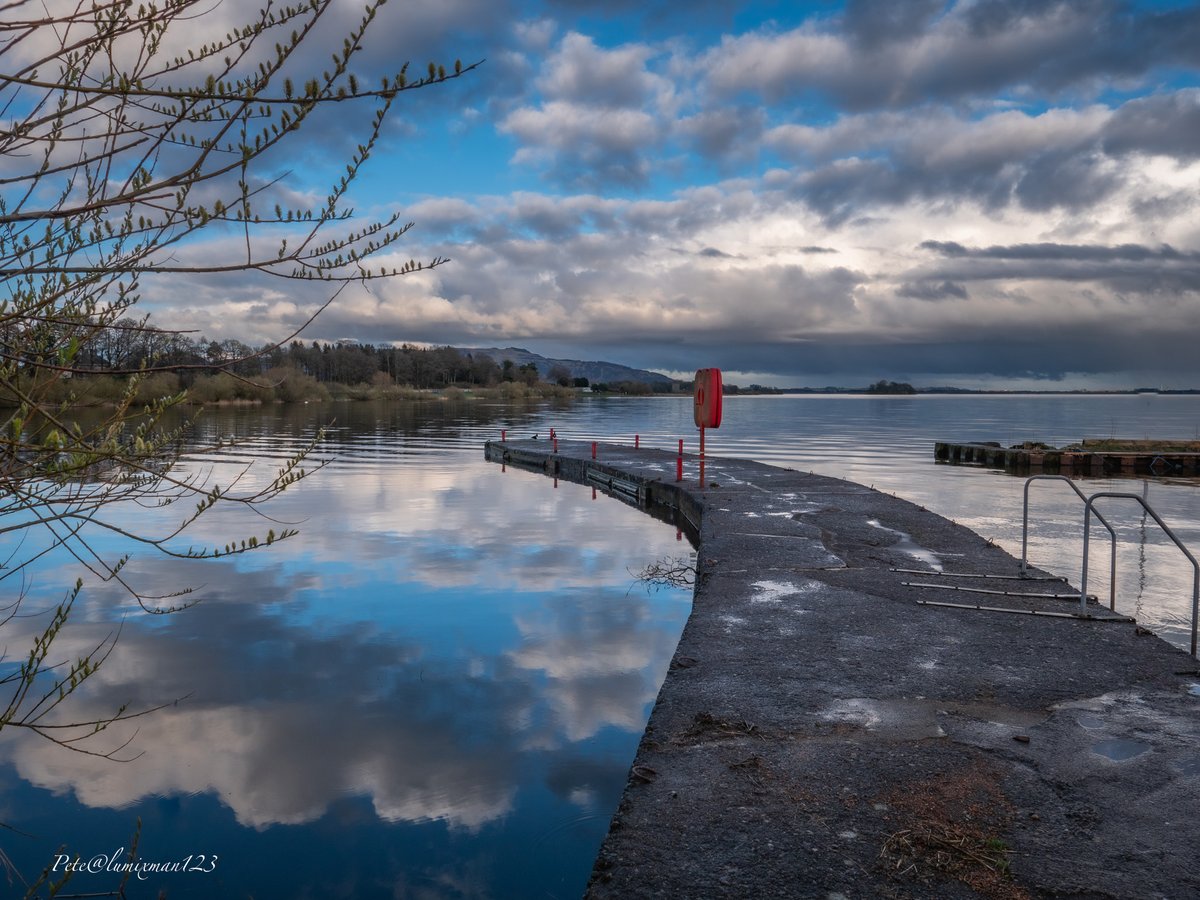 Between the showers at #LochLeven tonight