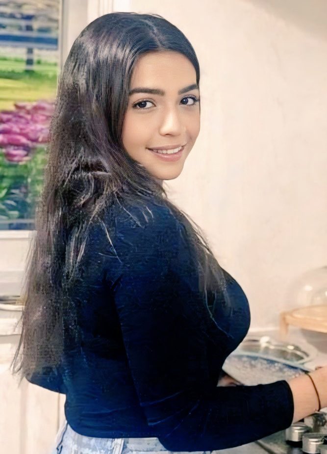 This is #SaraTabrizi. She was only 20 years old, and formerly prisoned in Evin Prison by the Islamic regime in Iran, and recently found dead after being summoned by the regime’s Ministry of Intelligence. Her memory lives on in all of our hearts. 💔#سارا_تبريزى