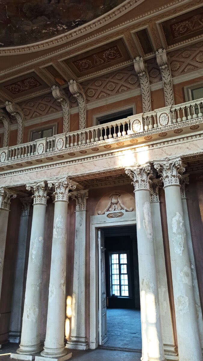 vanessa1ask's tweet image. 1/10 Усадьба Знаменское-Садки

здание усадьбы находится по адресу 36-й километр МКАД, строение 1.