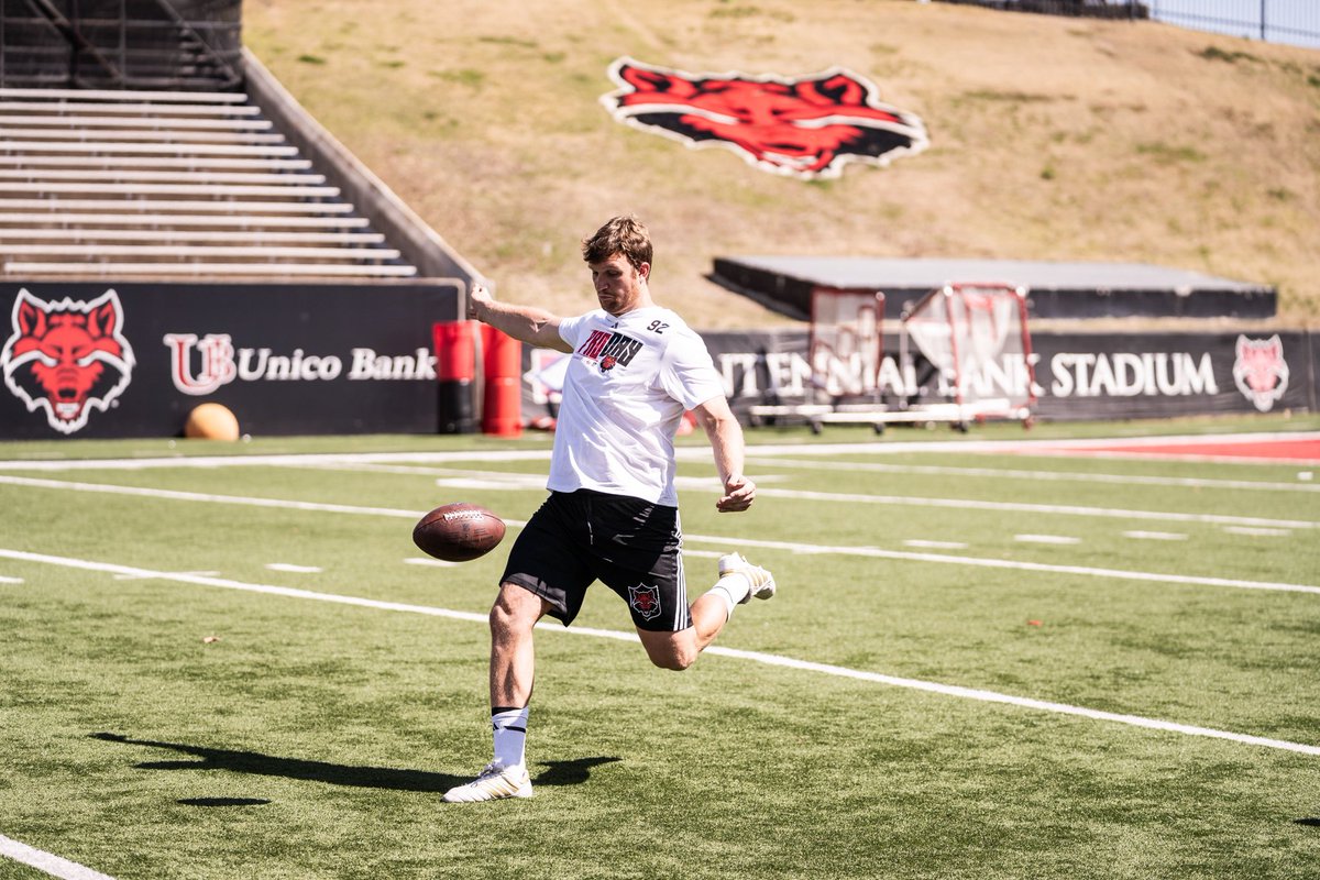 Upheld the specialist standard at A-State one last time! Super excited and proud of this guy, looking forward to seeing what comes your way big dawg! <a href="/Wiskey_P90/">William Przystup</a> #ProDay