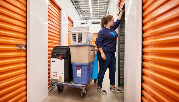 StorageParadise's tweet image. Have you ever used a self-storage facility before? If so, what was your experience like? If not, what questions do you have about our services? #StorageExperience