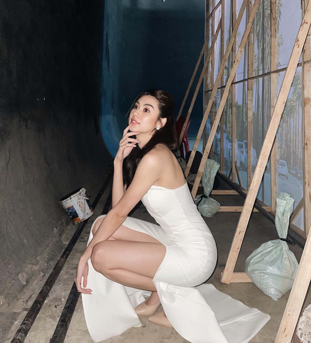 Web676's tweet image. "Savoring the moment in her elegant dress, she indulges in a sip of coffee, embracing the simple pleasures of life with style. #CoffeeChic #DressedToImpress #SipInStyle"