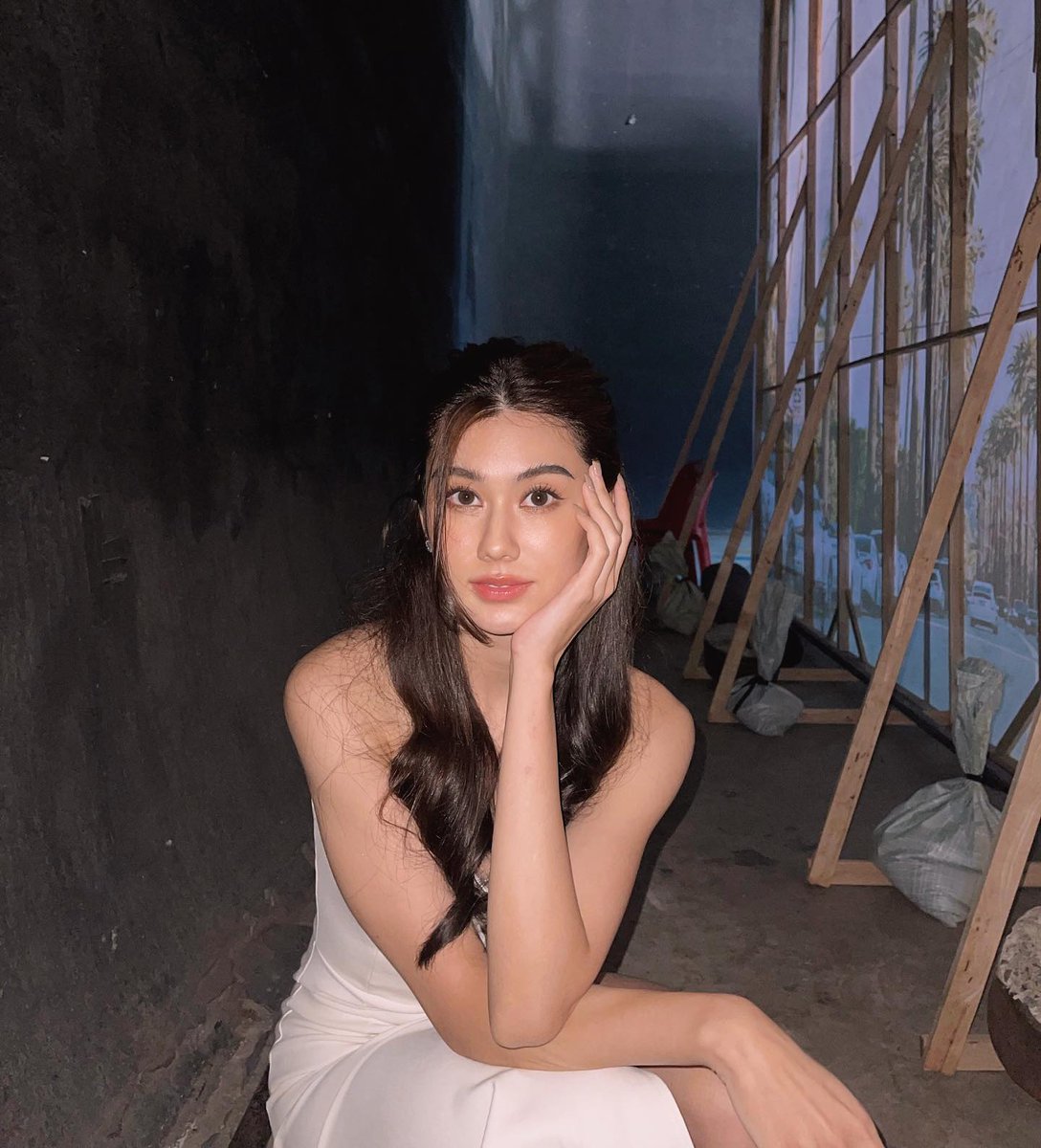 Web676's tweet image. "Savoring the moment in her elegant dress, she indulges in a sip of coffee, embracing the simple pleasures of life with style. #CoffeeChic #DressedToImpress #SipInStyle"