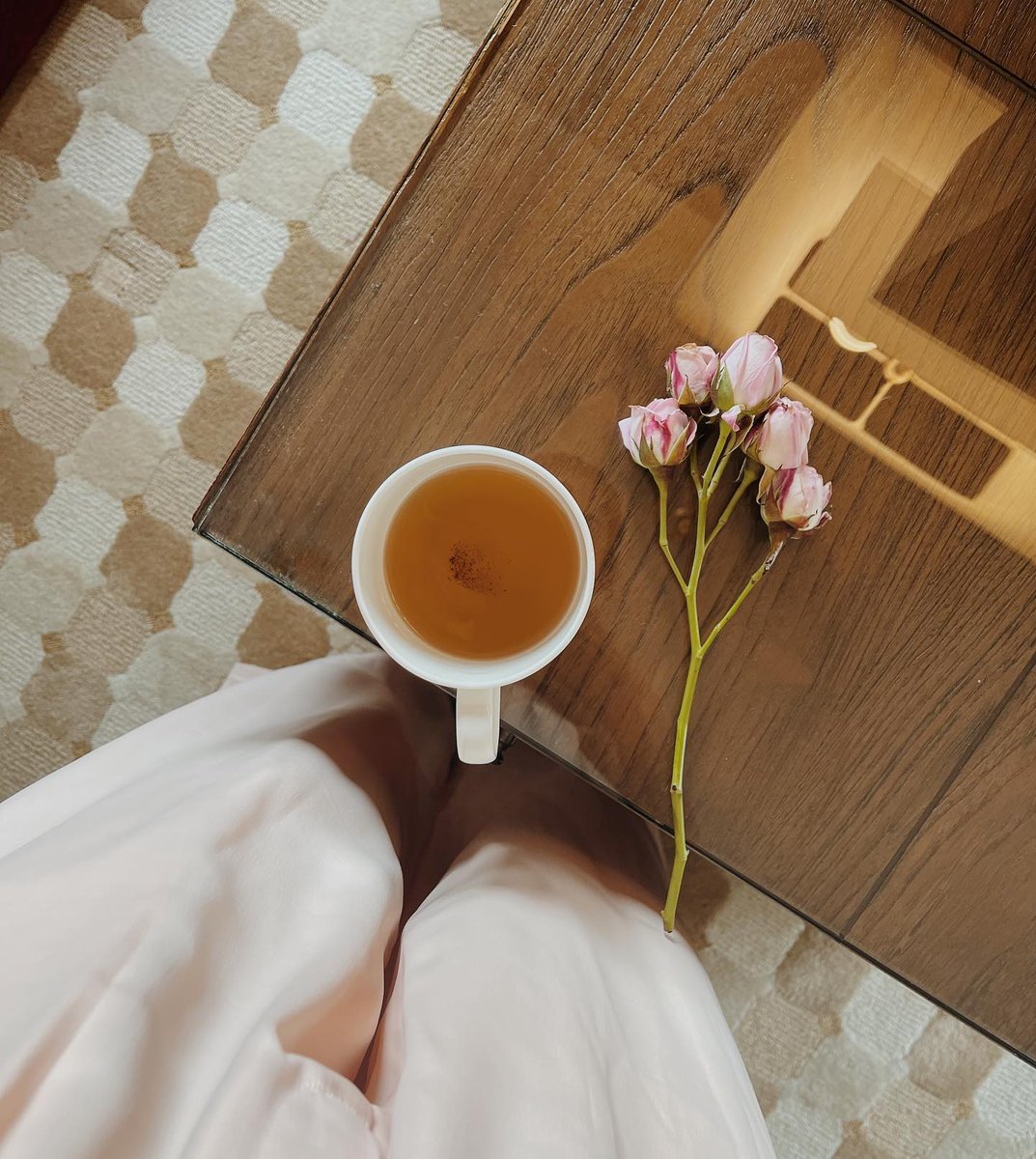Web676's tweet image. "Savoring the moment in her elegant dress, she indulges in a sip of coffee, embracing the simple pleasures of life with style. #CoffeeChic #DressedToImpress #SipInStyle"